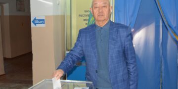 Кегенде Ақсақалдар кеңесінің төрағасы алғаш болып дауыс берді