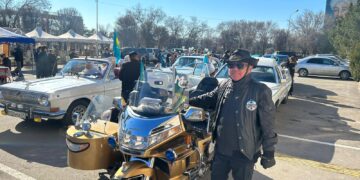 Қонаевта сайлау күніне орай ретрокөліктер шеруі өтті