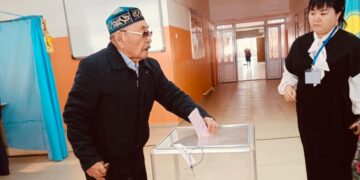 Жүзге таяған соғыс ардагері дауыс берген күн