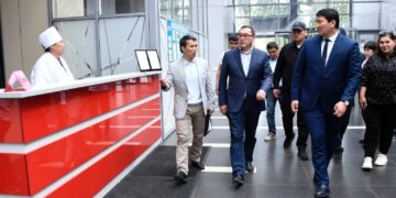 Әкім Қарасай ауданындағы құрылыс жұмыстарын мерзімінде аяқтауды тапсырды