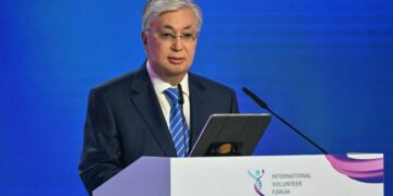 Мемлекет басшысы елде волонтерлік қызметті дамыту жолдарын ұсынды