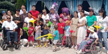 Қонаевта ерекше балаларды мерекемен құттықтады