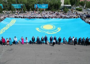 Алматы облысында ұзындығы 30 метрлік ту жайылды