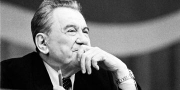 Қонаев сыйға тартқан сағат