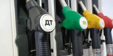 Шаруаларға дизель отынын жеткізу жөнінде өтініш қабылданып жатыр