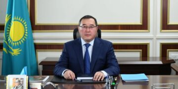 Облыс әкімі тұрғындарды республика күнімен құттықтады