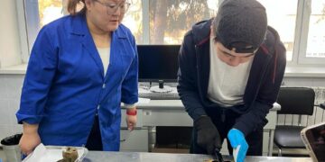 Сәтбаев университеті студенттері зертханалық сынамалар жүргізуге қатысты