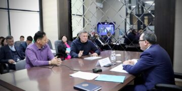 Әкім азаматтарды қабылдады