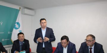 Қаскелең әкімі ескерту алды