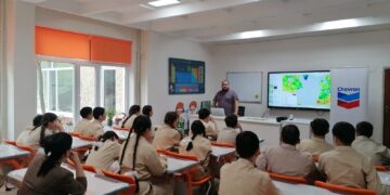 National Geographic Qazaqstan мектептерде семинарлар өткізуде