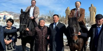 Қасиетіңнен айналайын, туған жер!