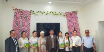 Көрші ел көкжиегінде