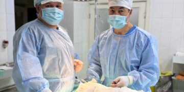 Алматы облысында жаңа туған шақалаққа күрделі ота жасалды