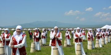 Салт-дәстүр дәріптелді