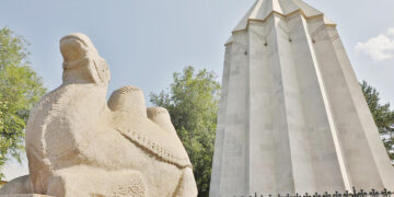 ҰРПАҒЫҢА МЕДЕТ БЕР, ҰЛЫ БАБАМ!