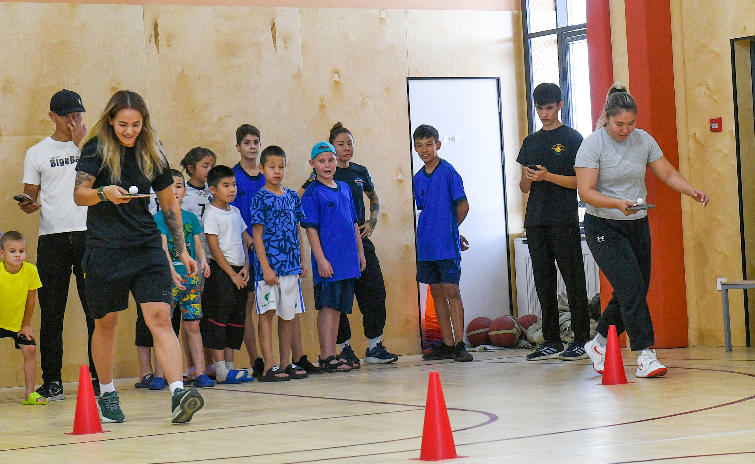 Спортшылармен сырласты