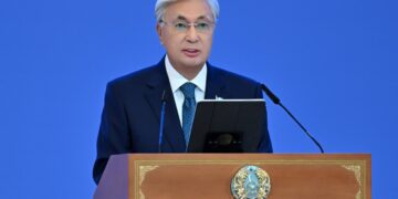 Президент: Шын мәнінде, Ата заңнан биік ештеңе жоқ