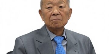 Александр Чжен: Қаламен бірге өткен 55 жылдық еңбек жолы