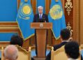 Глава государства поздравил работников нефтегазовой отрасли