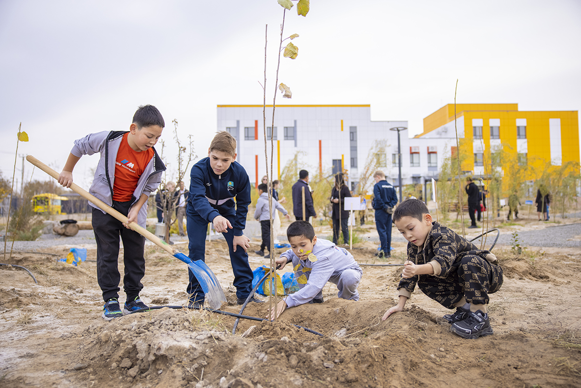 Болашаққа  қадам