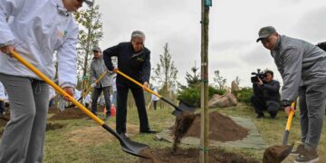 Мемлекет басшысы «Таза Қазақстан» экологиялық акциясына қатысты 