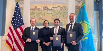 Қазақстан, Clearbrook және AG-Tech энергия сақтау жүйелерін өндіретін зауыт салады