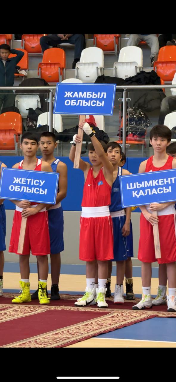 Бокстан республикалық турнир жалауын көтерді