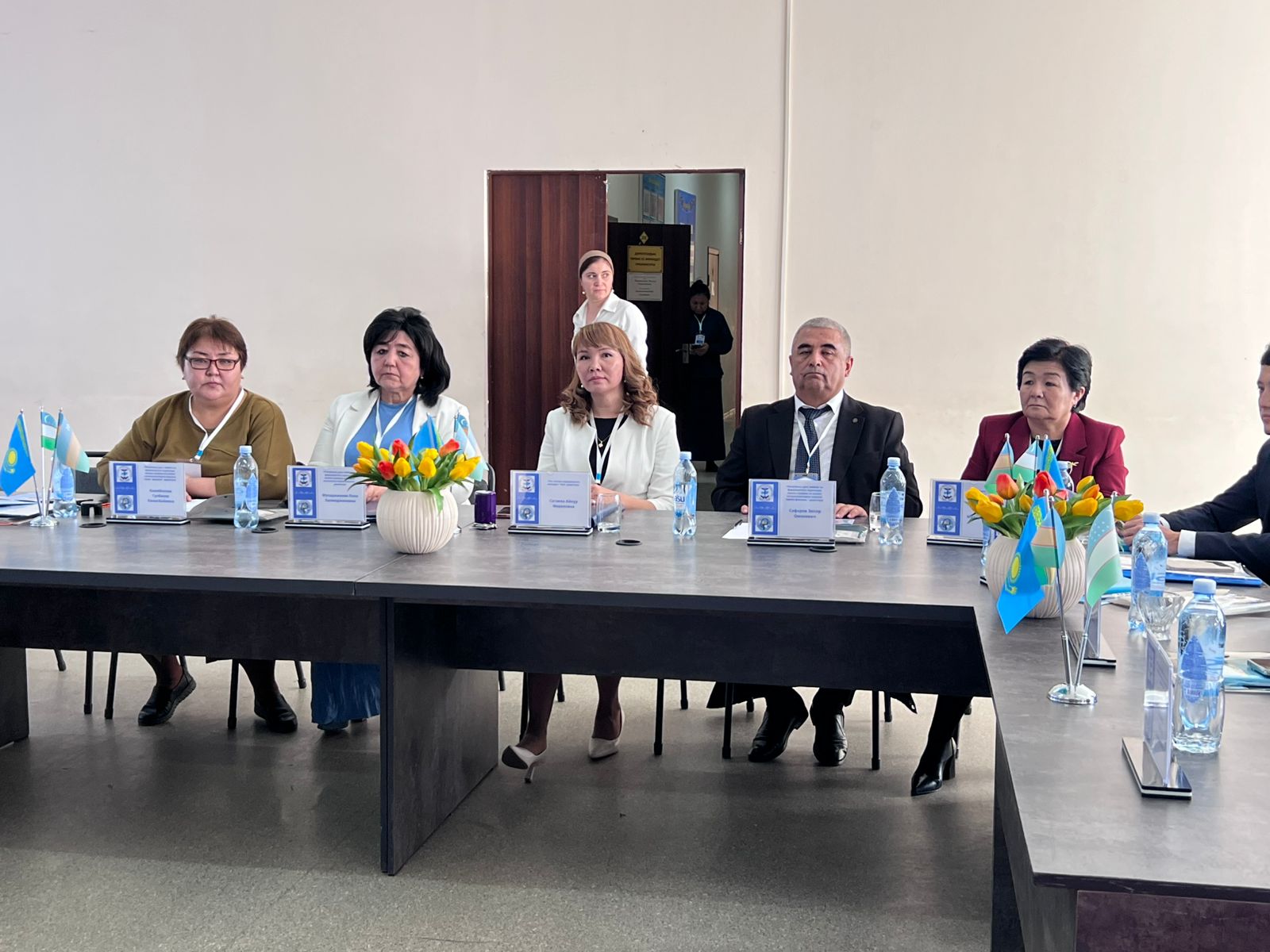 Серіктестік серпін береді