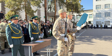 Сарбаздар ант қабылдады