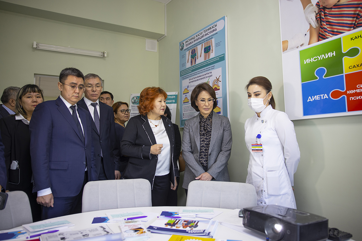 ЖОҒАРЫ БАҒАЛАДЫ