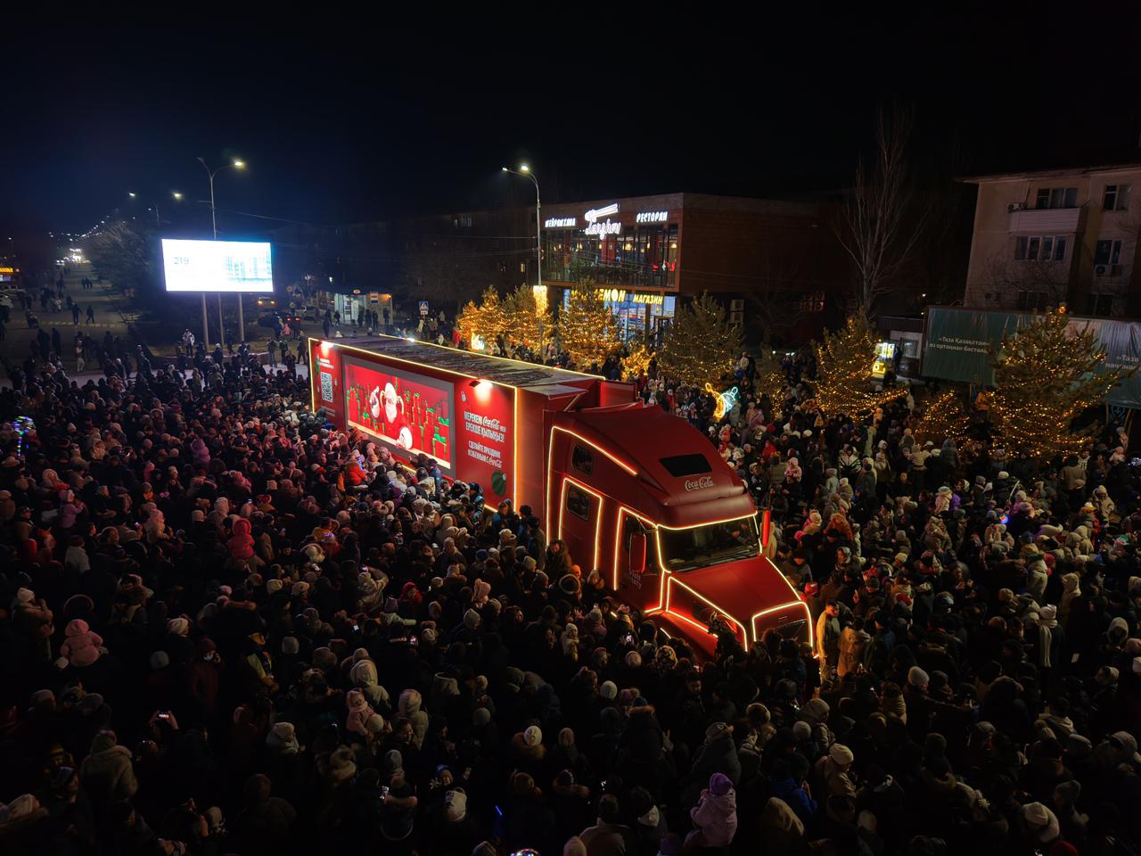 Coca-Cola жаңажылдық керуені алғаш рет Қонаевқа табан тіреді
