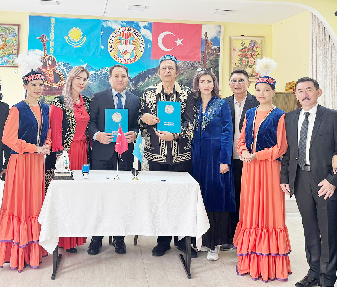 Мәдени байланыс нығаяды