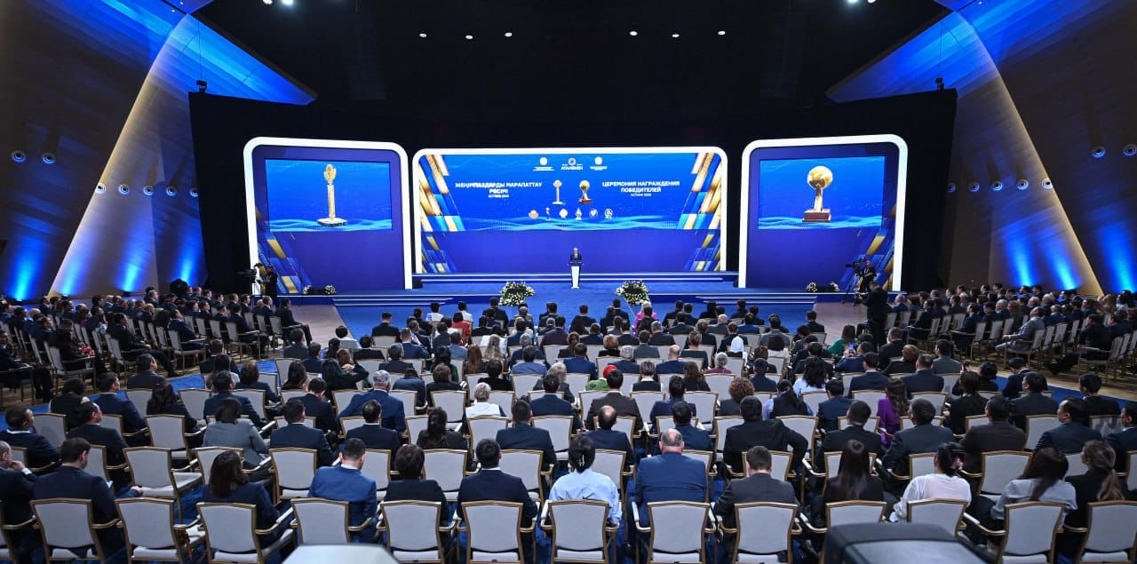 Тоқаев: Цифрландыру мен ЖИ ЖІӨ көлемін ұлғайтуы мүмкін