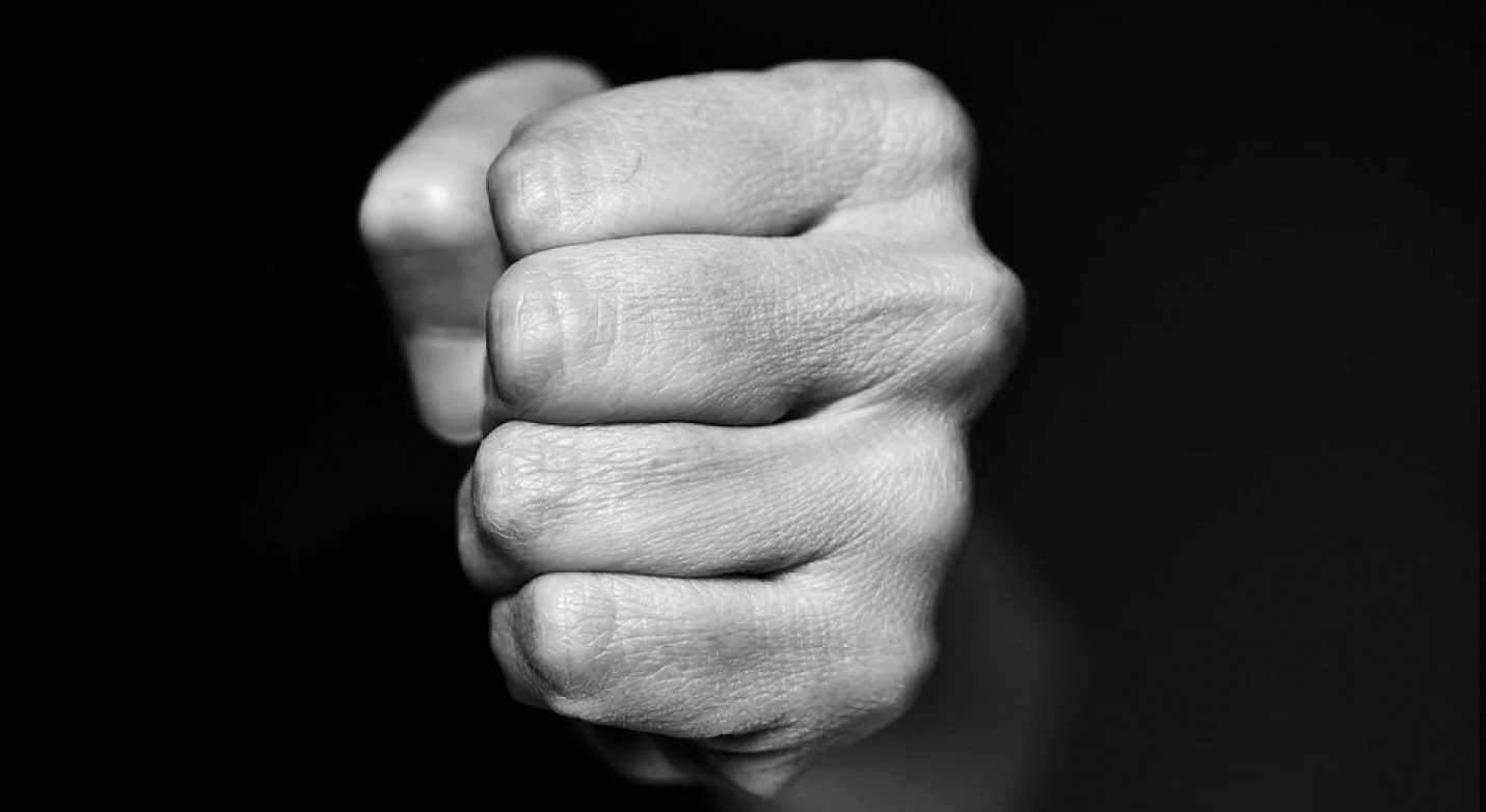 Жастар неге қатыгез?