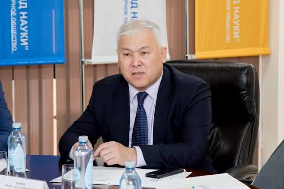 Мұрат Әбенов жаңа Конституция туралы: Егемендік пен халықаралық құқықтың теңгерімі сақталған