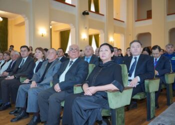 Алматыда «Әділетті және прогрессивті Қазақстанның халықтық Конституциясы үшін» жалпыұлттық коалициясы мүшелері ғылыми қауымдастық өкілдерімен кездесті