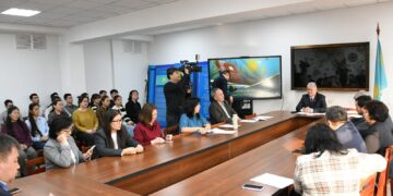 Конституциялық реформаның тарихи мәніне талдау жасалды