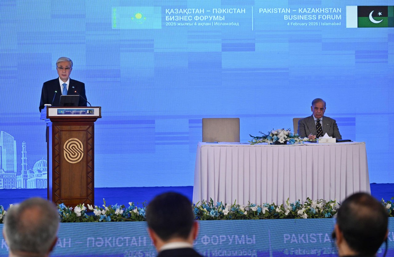 Президент Қасым-Жомарт Тоқаев пен Премьер-министр Шахбаз Шариф Қазақстан-Пәкістан бизнес форумына қатысты