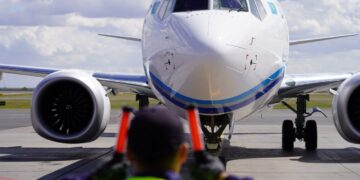 Үкімет 11 мың шақырым жолды жаңғыртып, әуежайлардың өткізу қабілетін 40 млн жолаушыға дейін арттырады