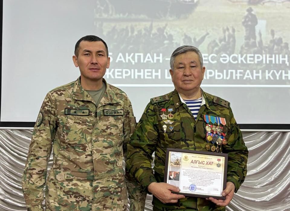 6654 әскери бөлімінің сарбаздары Ауған соғысы ардагерлерімен кездесті