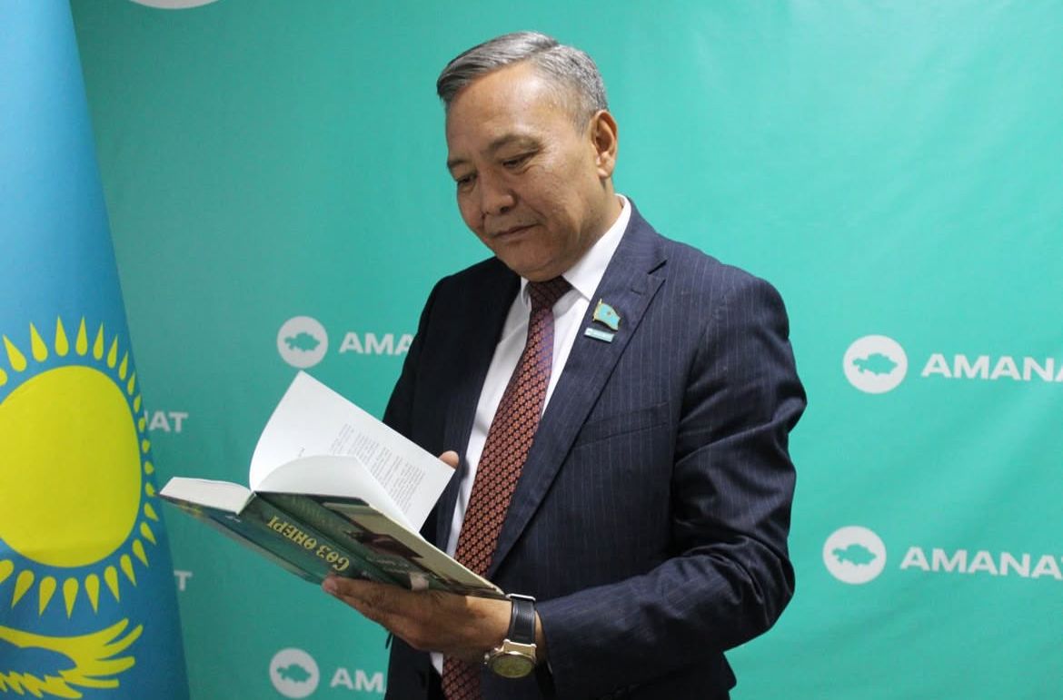 «Республикалық» емес, «бүкілхалықтық» референдум: демократиялық мазмұнның күшеюі