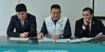 Іле ауданында «Әділетті және прогрессивті Қазақстанның халықтық конституциясы үшін» коалициясы мүшелері медицина қызметкерлеріне жаңа ата заң жобасын түсіндірді