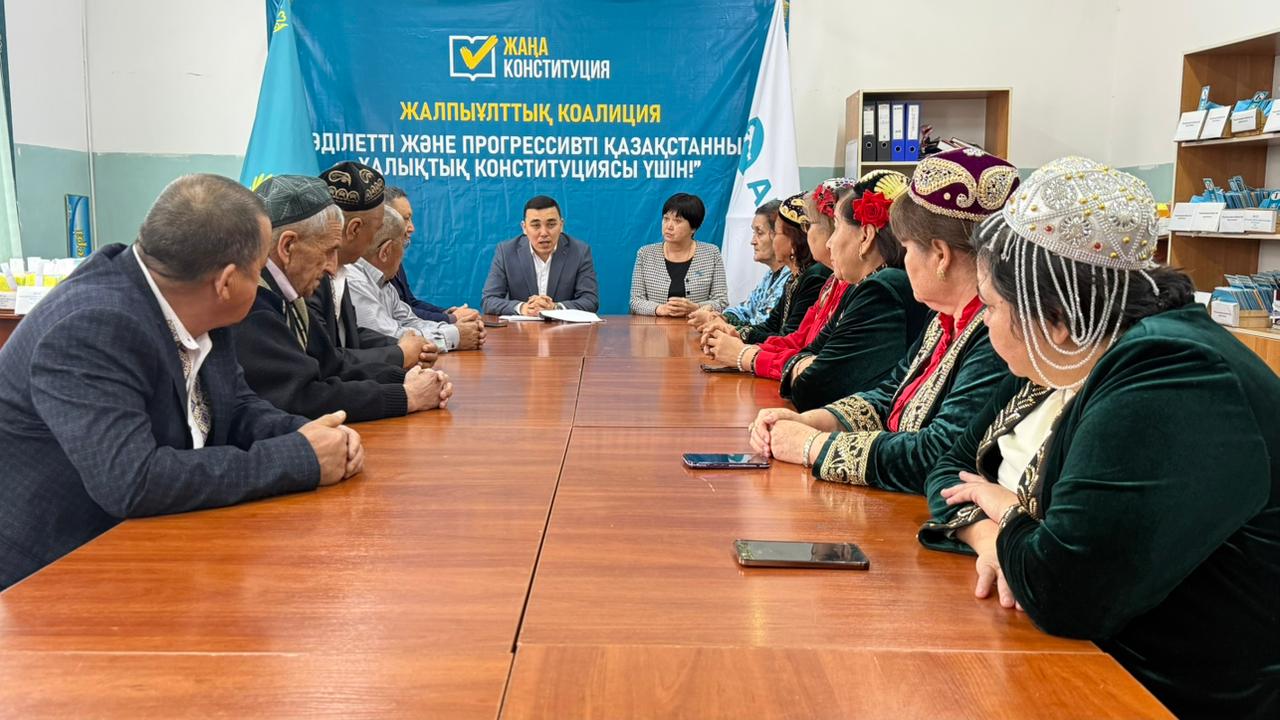 Коалиция мүшелері этно мәдени орталығының ұжымымен кездесті