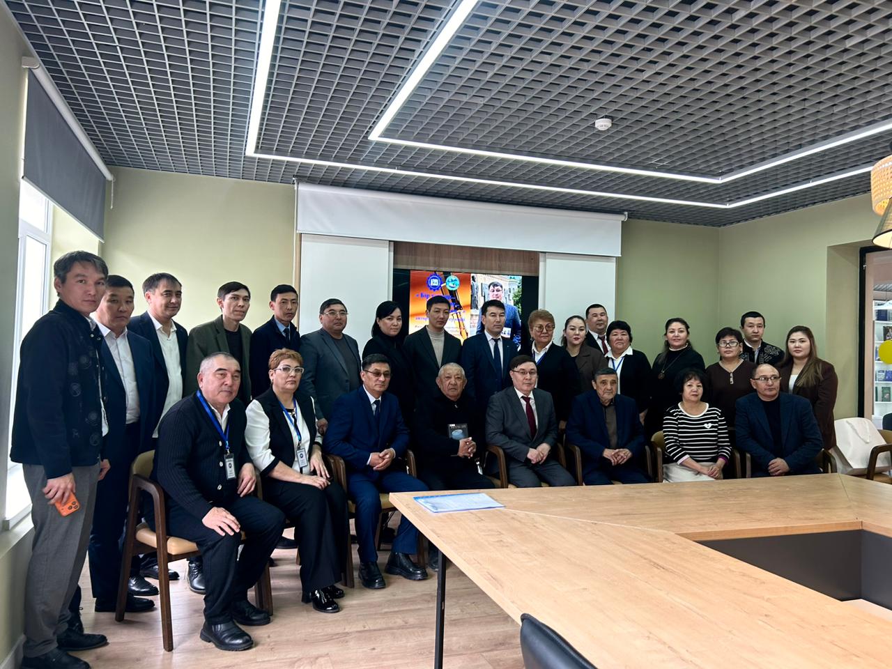 Жазушымен жүздесу   