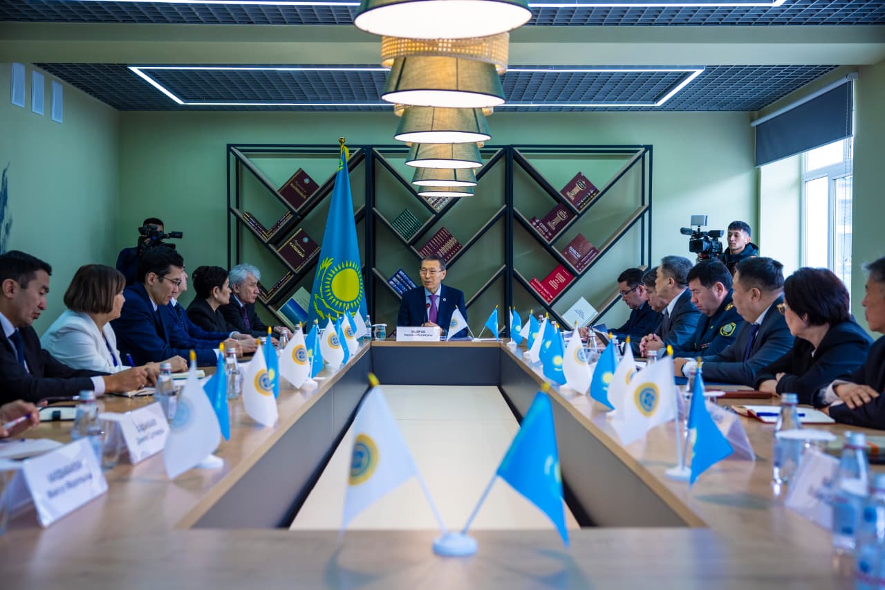 Референдумға дайындық барысы пысықталды