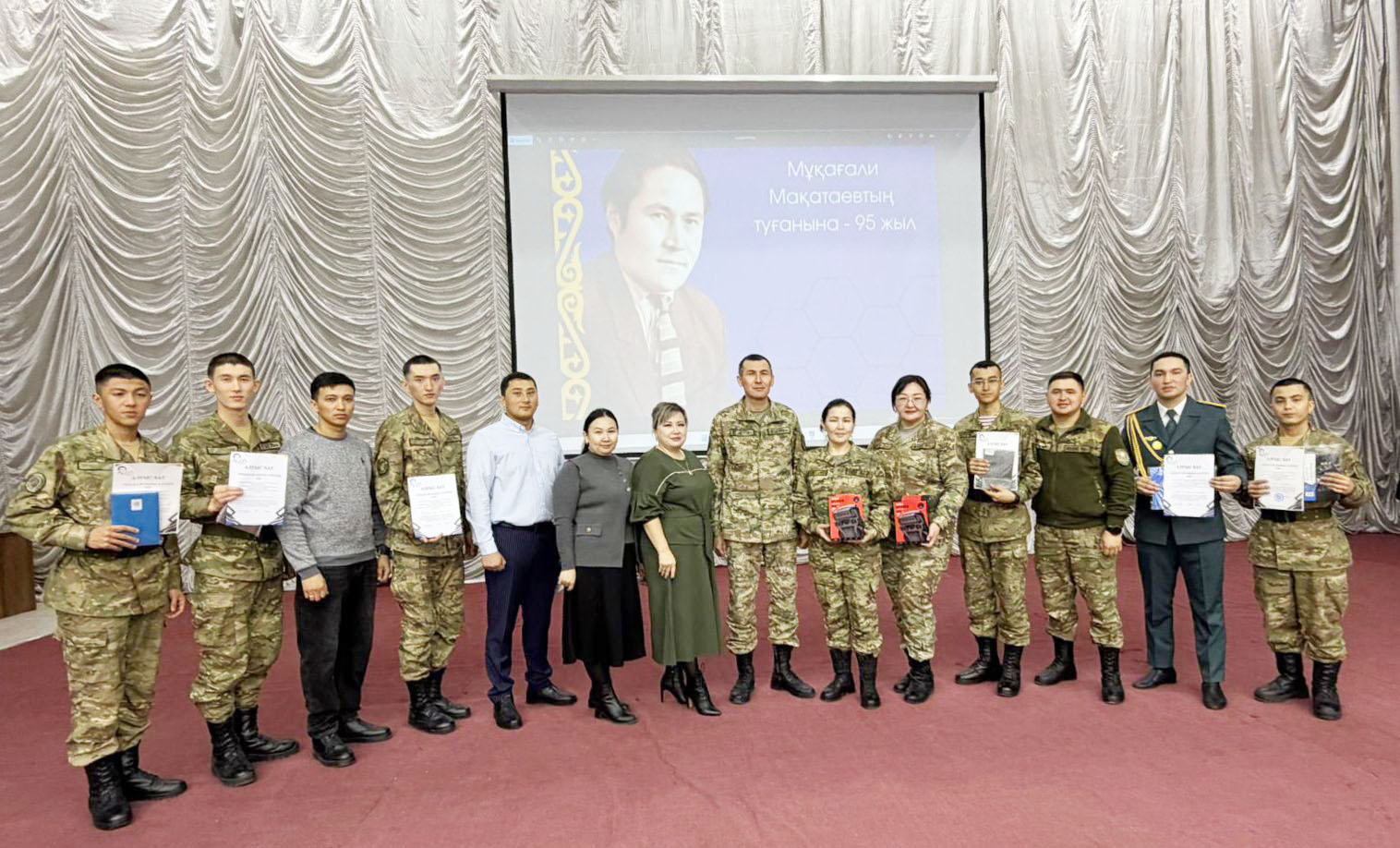 ЖЫРЫ – ЖҮРЕКТЕ!