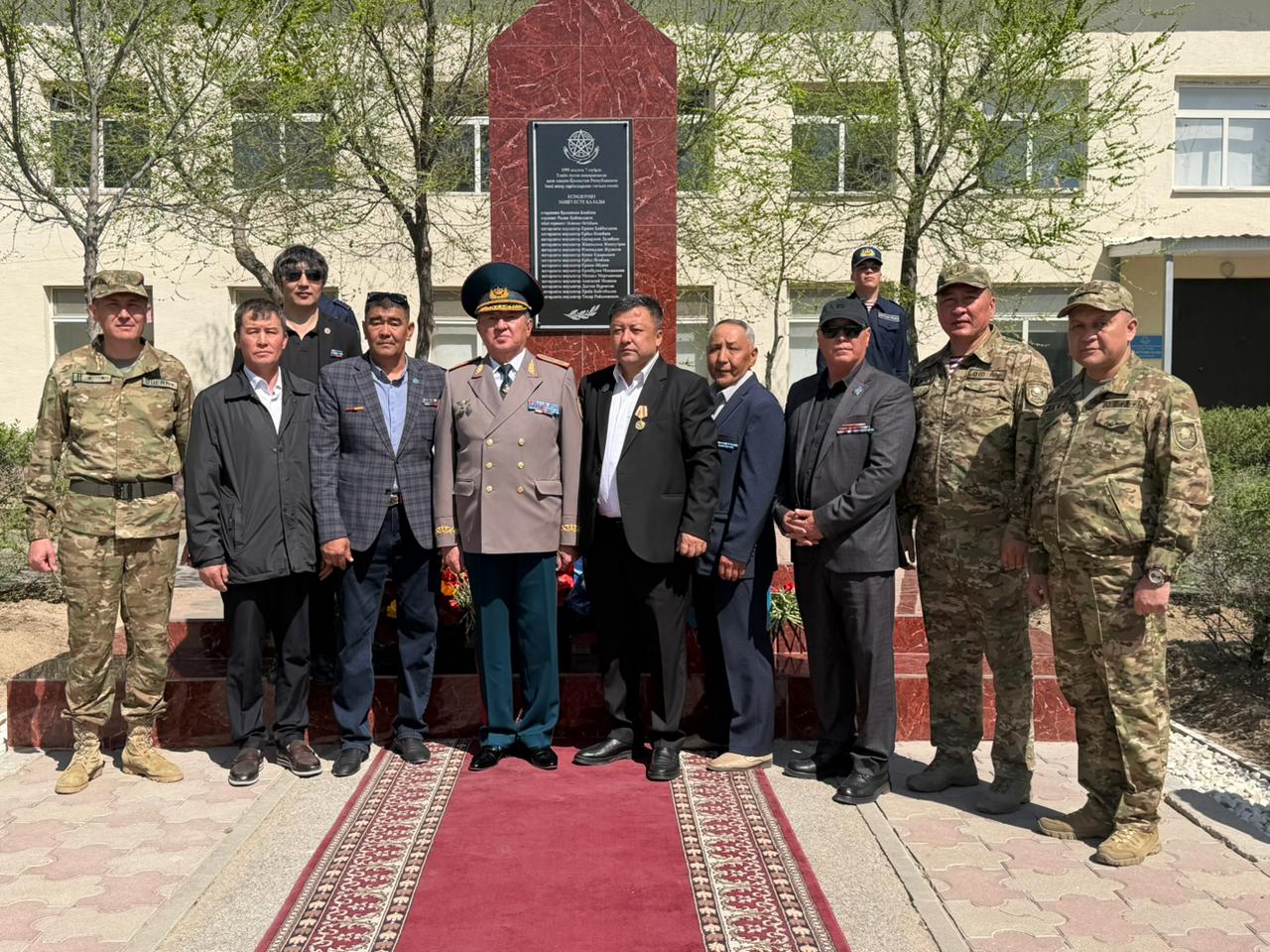 БОЗДАҚТАР РУХЫНА МІНӘЖАТ